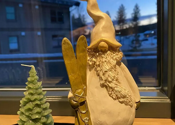 Modern With Views Of Mountain *